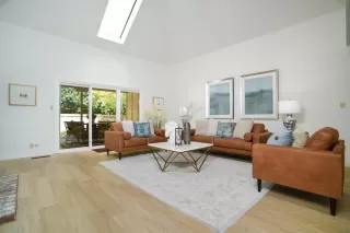 Photo #5: 225074355 Listing