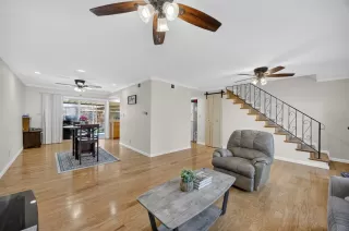 Photo #1: 225074447 Listing