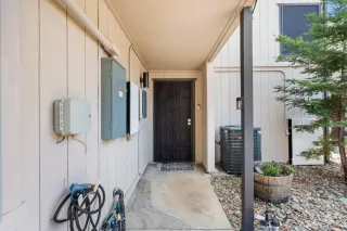 Photo #2: 225075336 Listing