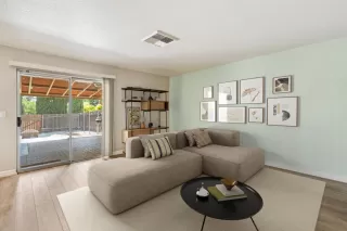 Photo #4: 225075336 Listing