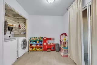 Photo #4: 225078041 Listing