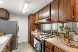 Photo #5: 225078469 Listing 