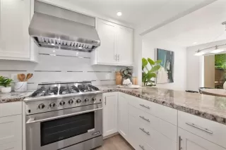 Photo #3: 225078716 Listing 