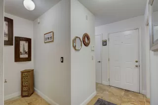 Photo #4: 225079080 Listing