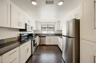 Photo #6: 225079261 Listing 