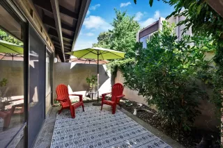 Photo #2: 225079421 Listing