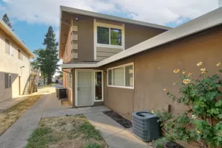 Photo #2: 225079663 Listing