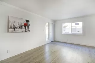 Photo #3: 225079663 Listing