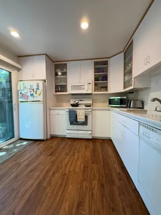 Photo #4: 225080024 Listing