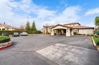 Photo #2: 225080322 Listing