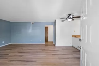 Photo #4: 225080550 Listing 