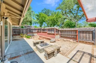 Photo #6: 225080791 Listing