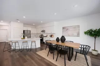 Photo #3: 225081322 Listing