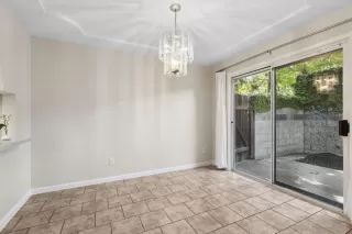 Photo #6: 225081547 Listing