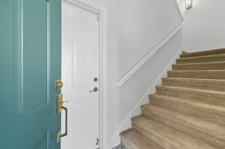 Photo #3: 225082414 Listing