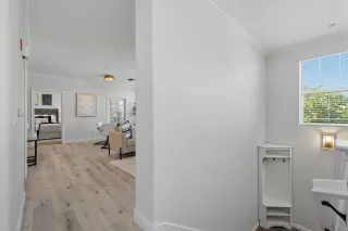 Photo #5: 225082414 Listing