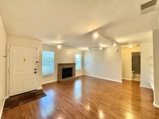 Photo #4: 225082988 Listing 
