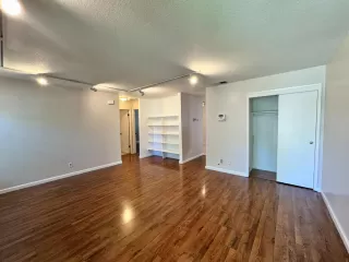 Photo #6: 225082988 Listing 