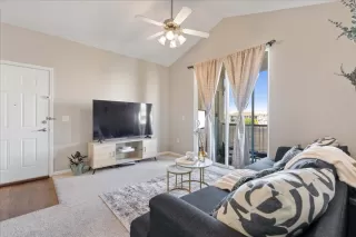 Photo #2: 225083085 Listing 