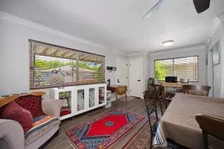 Photo #5: 225083447 Listing 