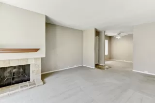 Photo #6: 225083858 Listing