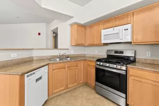 Photo #3: 225084061 Listing 