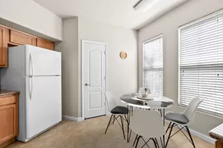 Photo #4: 225084061 Listing 