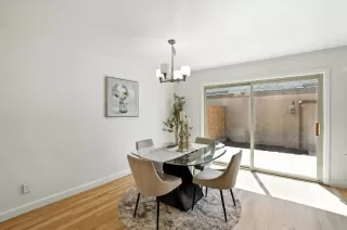 Photo #1: 225084352 Listing