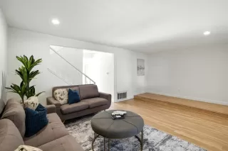 Photo #2: 225084352 Listing