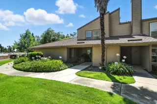 Photo #3: 225084352 Listing