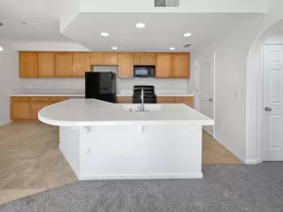 Photo #5: 225084640 Listing