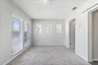 Photo #6: 225084659 Listing