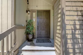 Photo #1: 225084841 Listing 