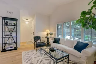 Photo #5: 225084841 Listing 