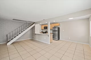 Photo #1: 225085664 Listing