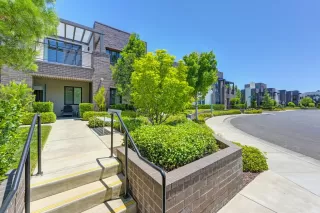 Photo #3: 225085962 Listing