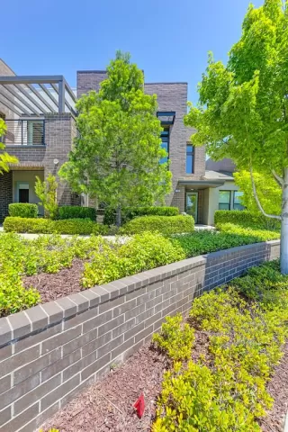 Photo #4: 225085962 Listing