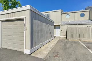 Photo #5: 225086076 Listing 