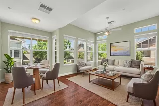 Photo #2: 225086254 Listing