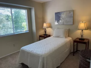 Photo #4: 225086676 Listing 