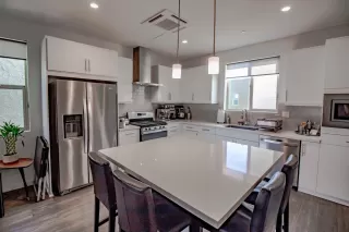 Photo #3: 225087330 Listing 