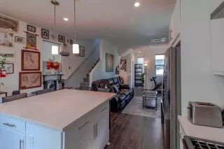 Photo #5: 225087330 Listing 