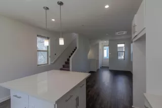 Photo #6: 225087330 Listing 