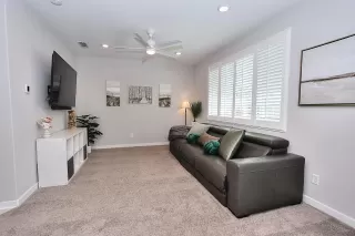 Photo #5: 225087570 Listing 