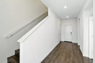 Photo #6: 225087909 Listing