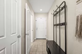 Photo #4: 225087974 Listing 