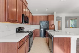 Photo #6: 225088200 Listing