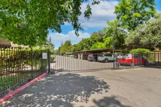 Photo #2: 225088255 Listing 