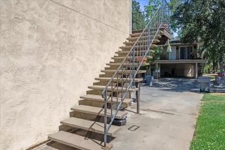 Photo #1: 225088329 Listing