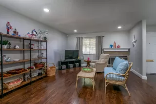 Photo #2: 225089118 Listing 